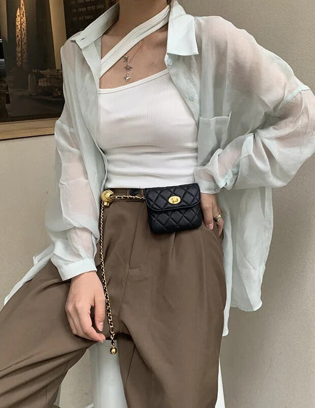 Cinturón con Bolsita en PU y Cadena Metálica – Elegancia Funcional