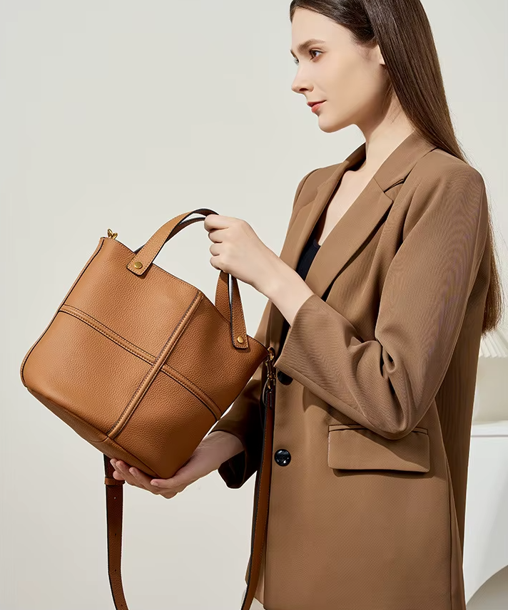 Bolso Tipo Bucket Cuero Genuino