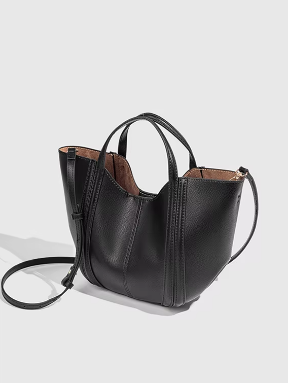 Bolso Bandolera con Decoración de Costuras