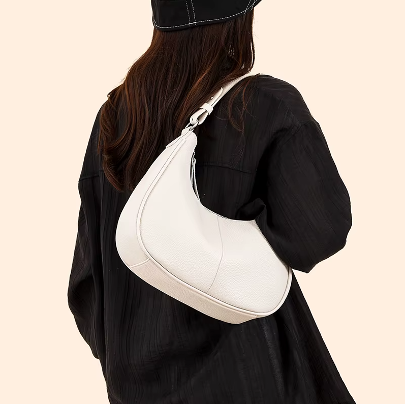Bolso de cuero genuino diseño classico y atemporal