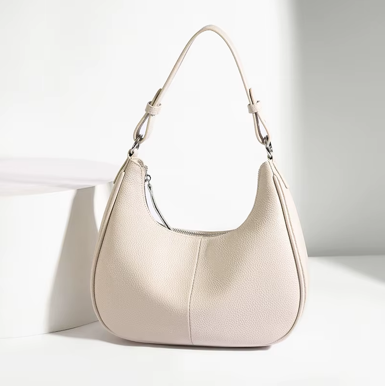 Bolso de cuero genuino diseño classico y atemporal