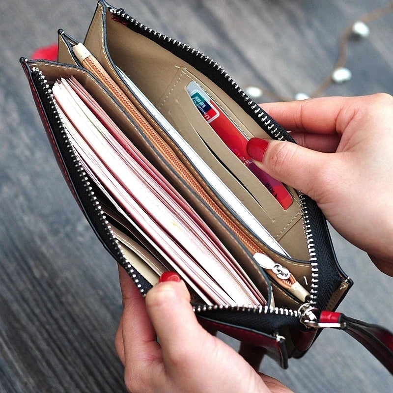 Cartera con Diseño Elegante y Funcional