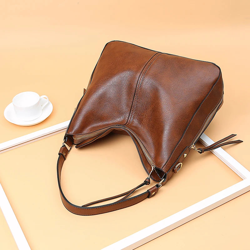Bolso Hobo de Cuero Vegano