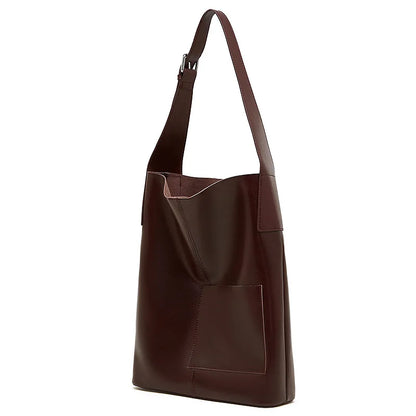 Bolso en Cuero Genuino con Diseño Elegante y Funcional