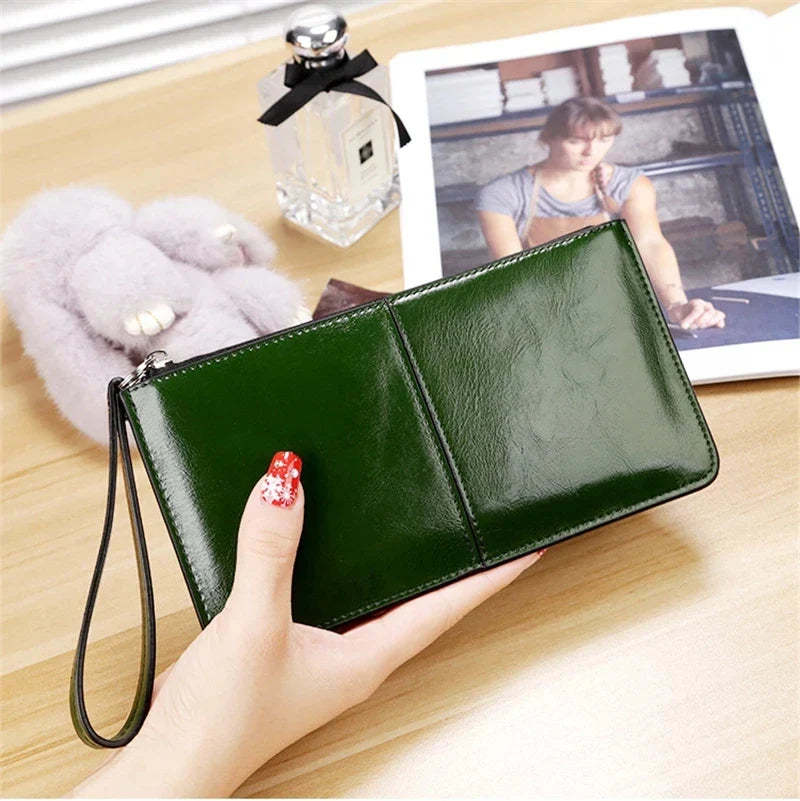 Cartera con Diseño Elegante y Funcional
