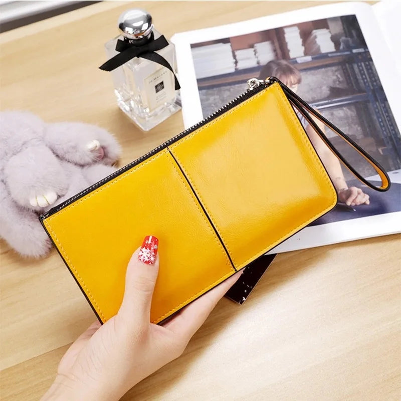 Cartera con Diseño Elegante y Funcional