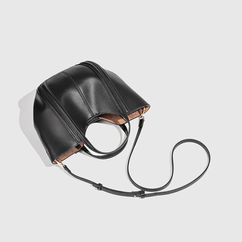 Bolso Bandolera con Decoración de Costuras