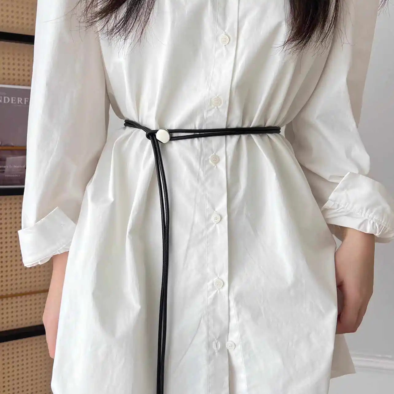 Cinturón Fino Elegante – El Detalle que Transforma tu Look&nbsp;