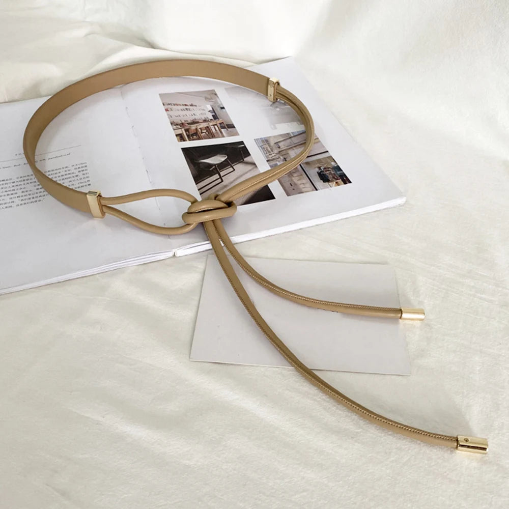 Cinturón de Mujer en PU con Diseño Elegante y Ajustable