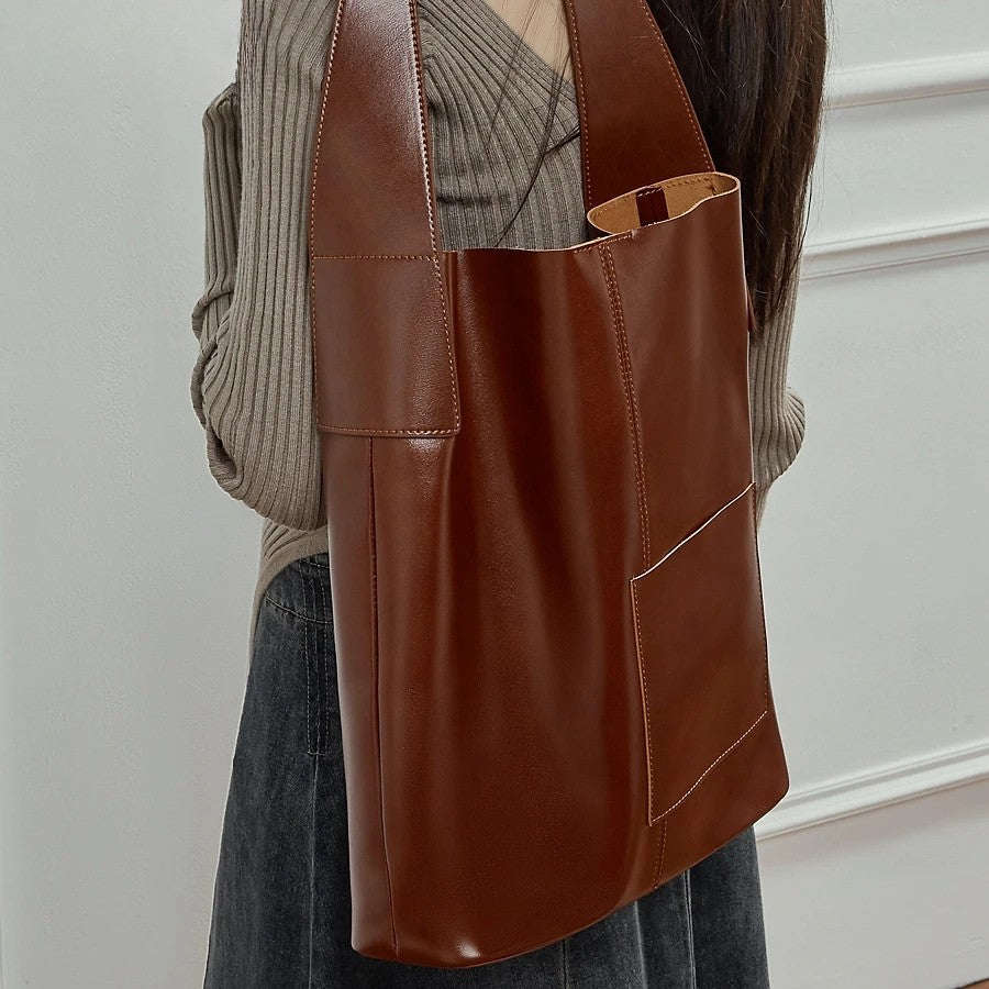 Bolso de Mujer en Cuero Genuino con Diseño Elegante y Funcional