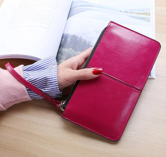 Cartera con Diseño Elegante y Funcional